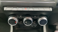 Renault Arkana 1.6 E-TECH Hybrid 145 Iconic 5dr Auto Hybrid Estate